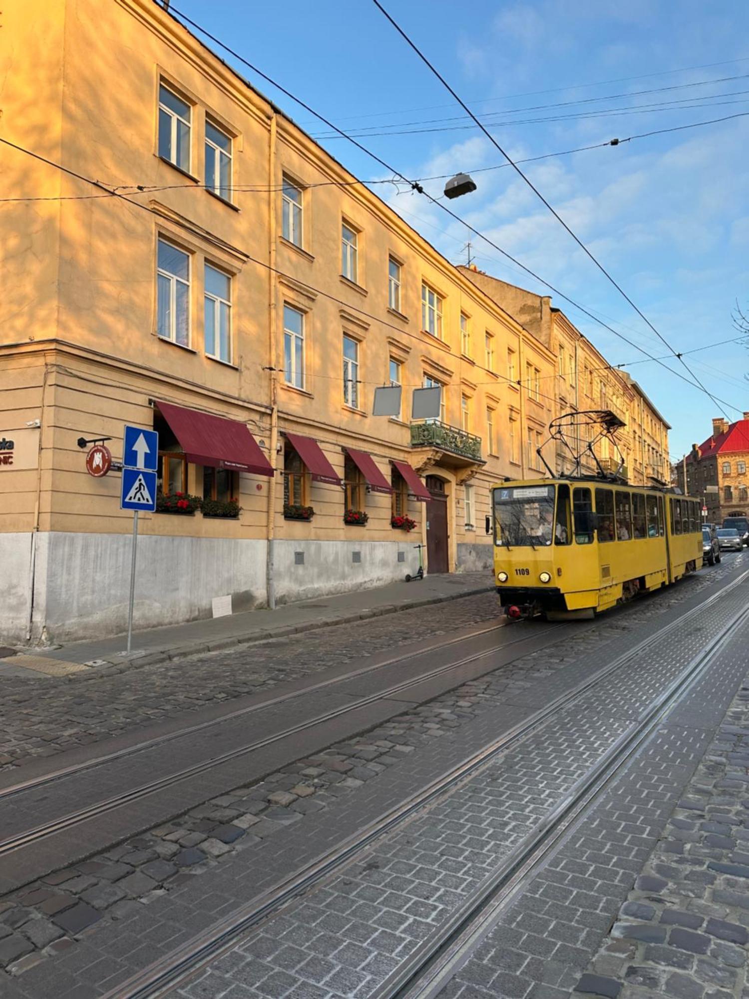 Apartment Vip Virmenska Street Lviv Exterior foto